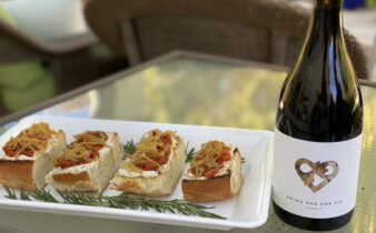 2019 Anima Nua Cor Viu Tempranillo paired with Pan con Tomate with Gueso de Cabra (bread with tomato and goat cheese)
